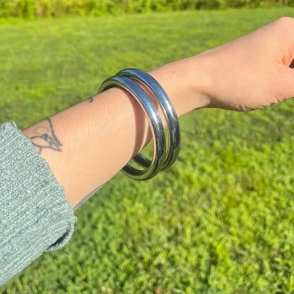 Minimalist Smooth Bangle Bracelet