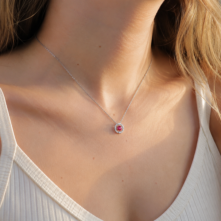 Round Zircon Pendant Necklace