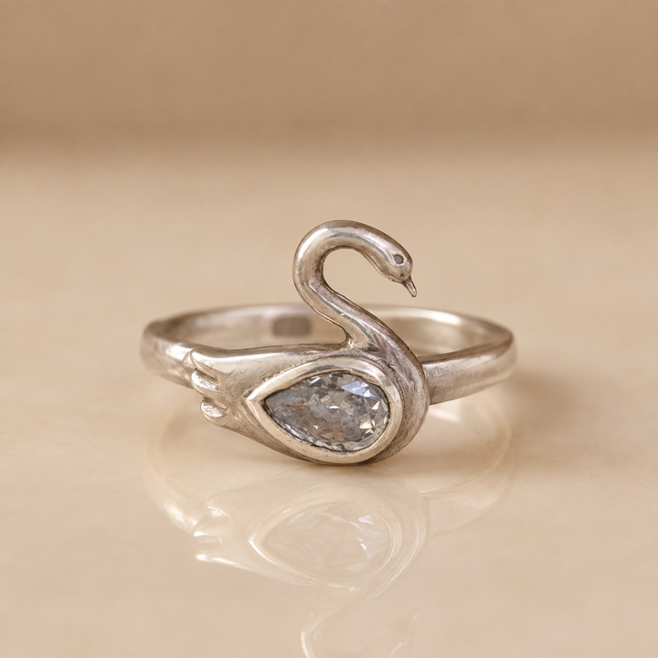 Vintage Swan Crystal Ring