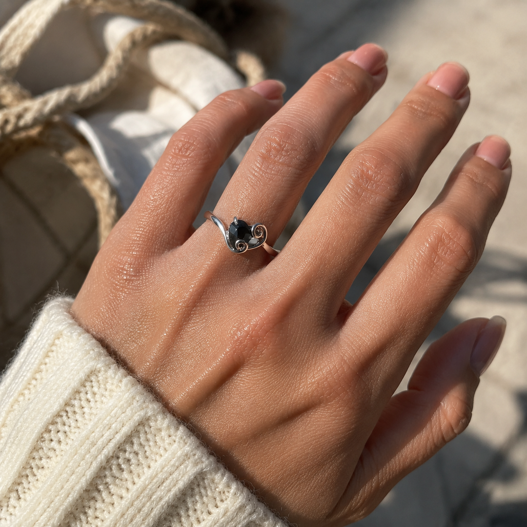 Black Heart Wave Ring