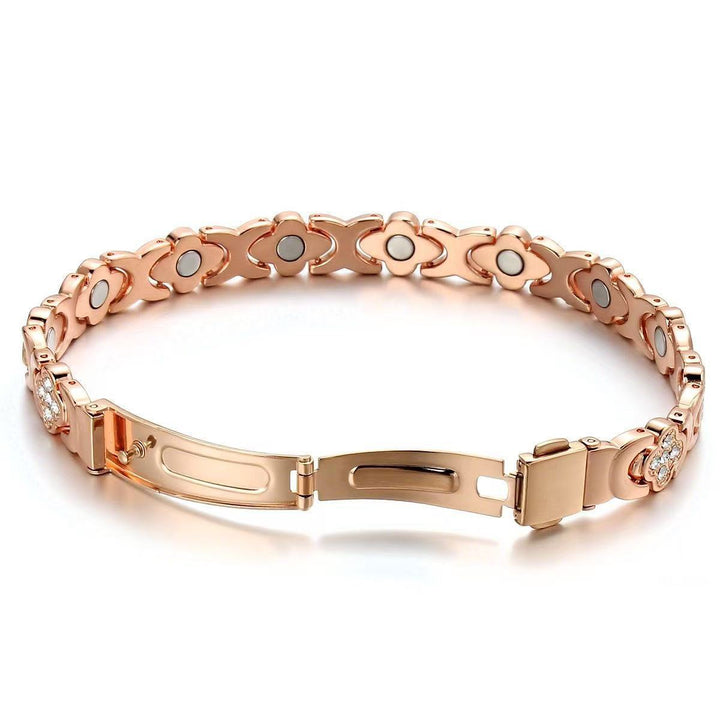 Four-Leaf Clover Zircon Bracelet