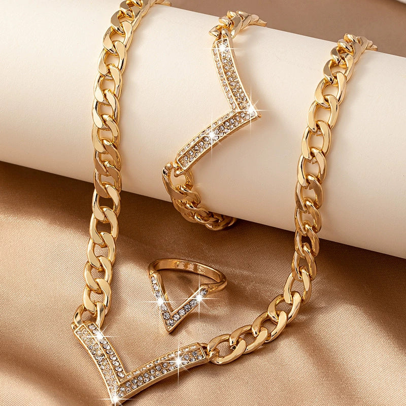 Vera V-Shaped Jewelry Set