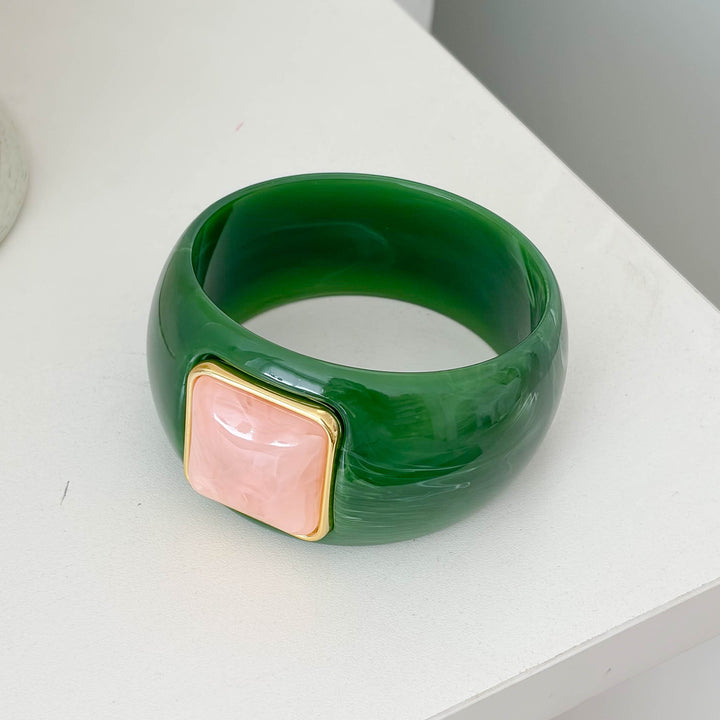 Retro Resin Bangle