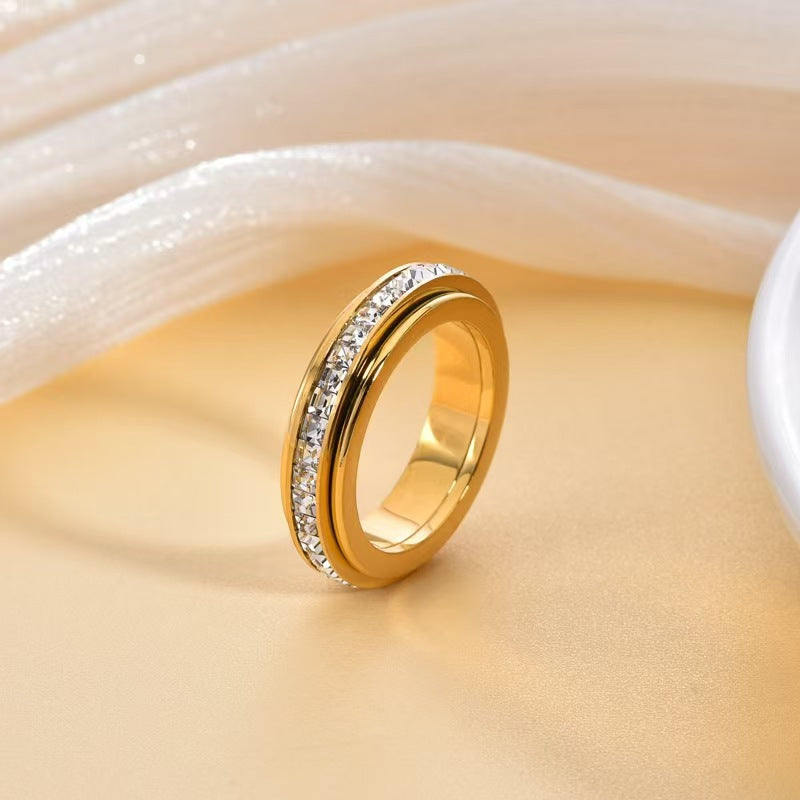 Rotating Zircon Ring