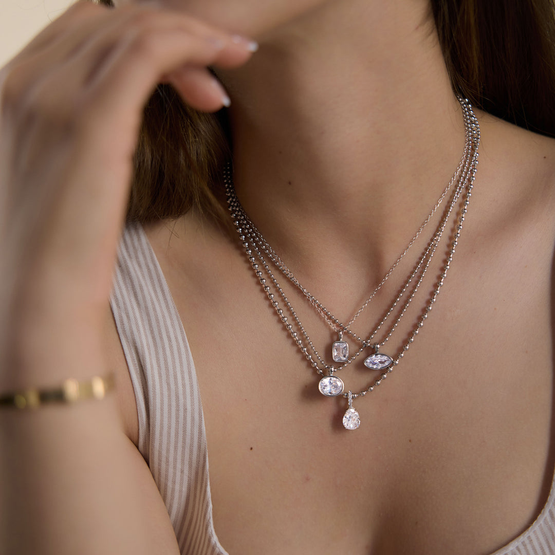 Luminous Bezel Pendant Necklace