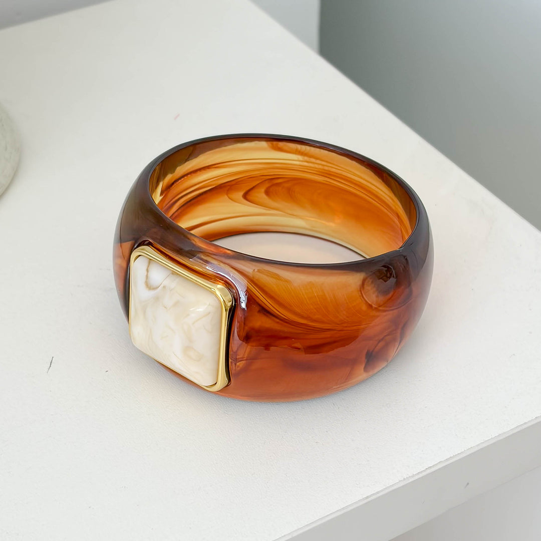 Retro Resin Bangle