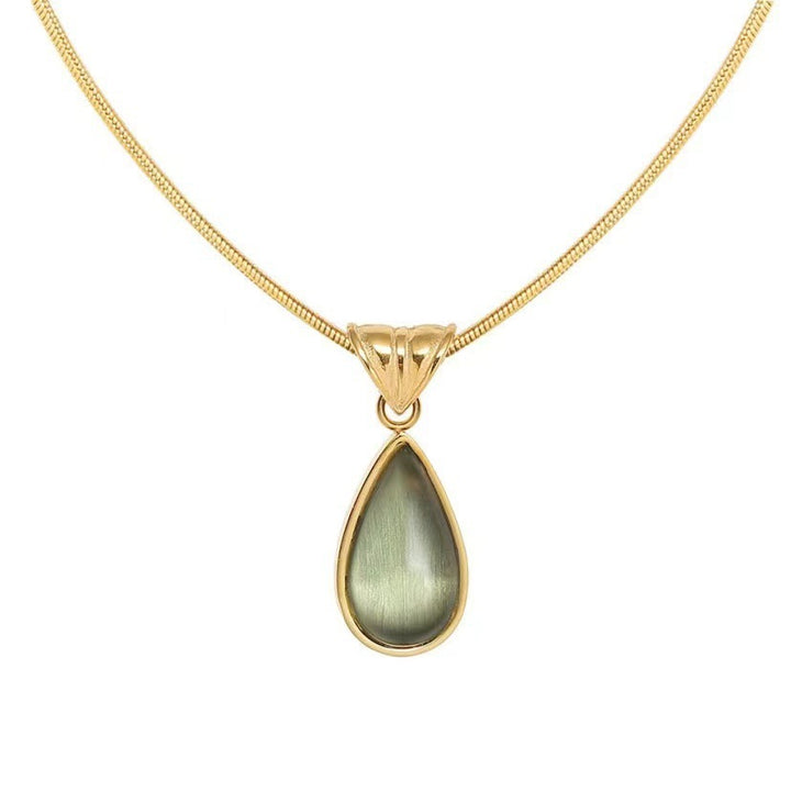 Gold Teardrop Pendant Necklace