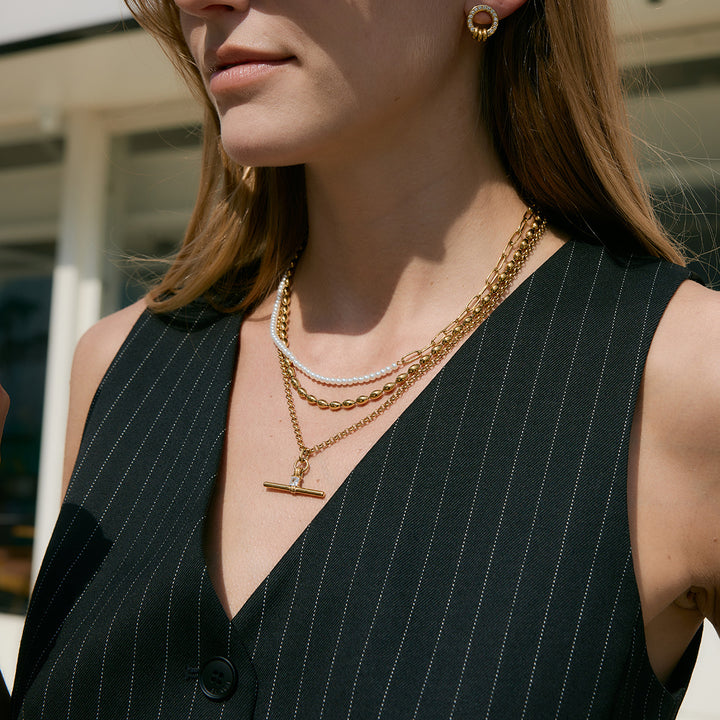 Talia T-Bar Pendant Necklace