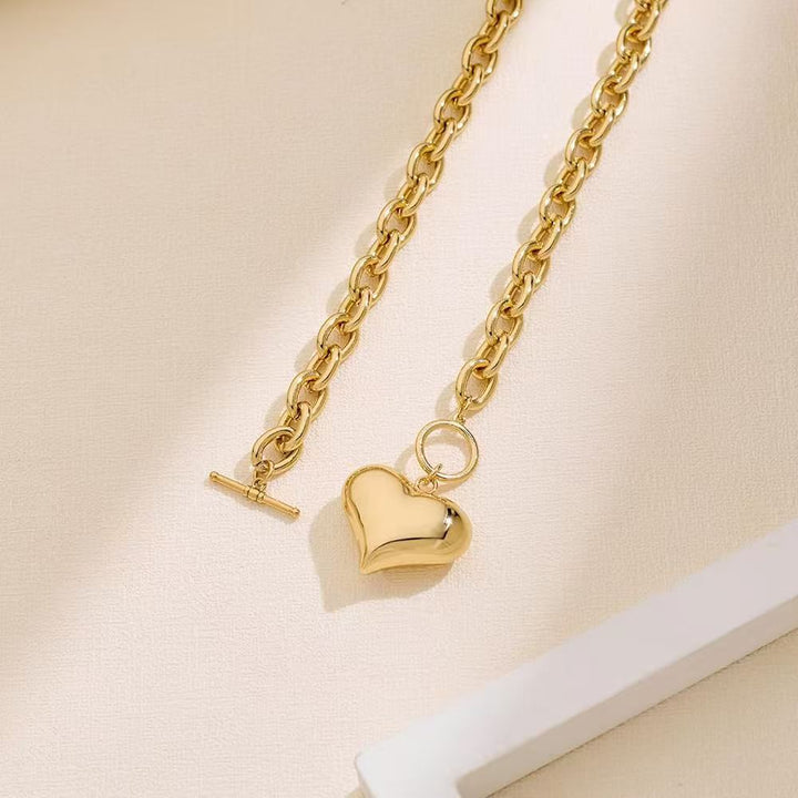 Gold Heart Pendant Chain Necklace