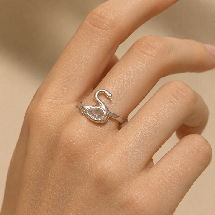 Vintage Swan Crystal Ring