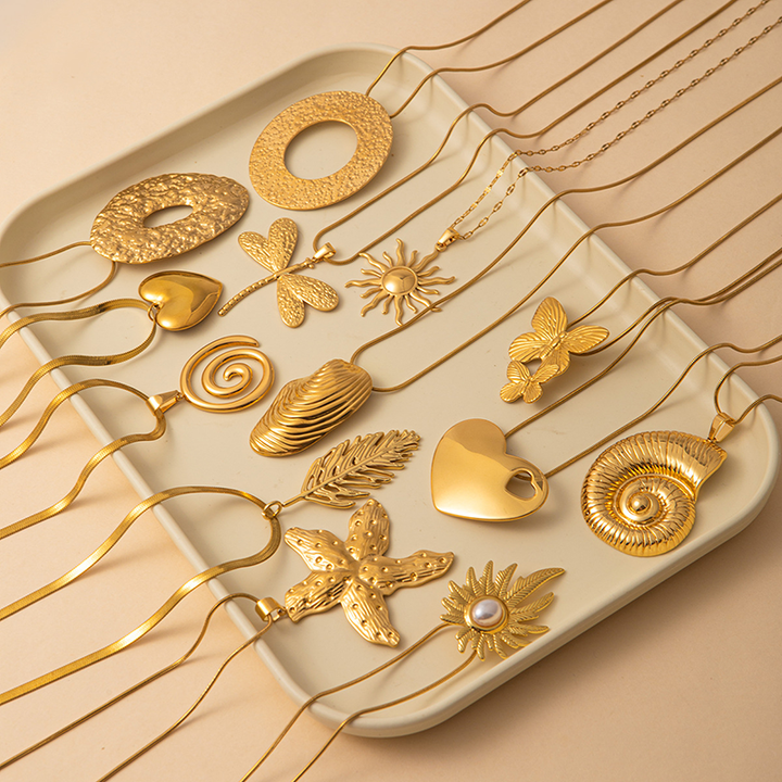 Modern Muse Necklace