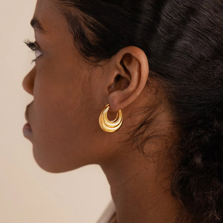Sculpted Oval Hoop Earrings