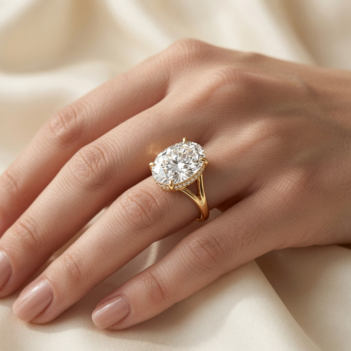 Aurora Oval Elegance Ring