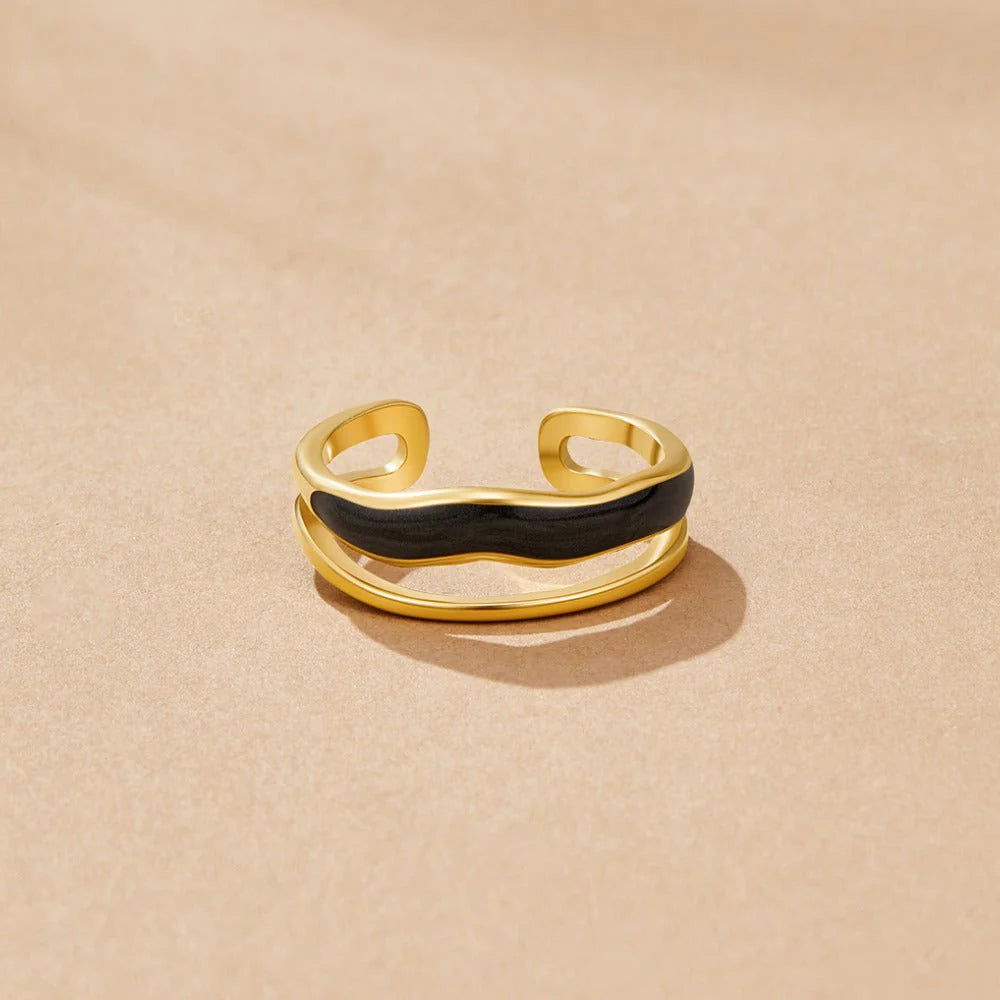 Minimal Sculptural Wave Ring