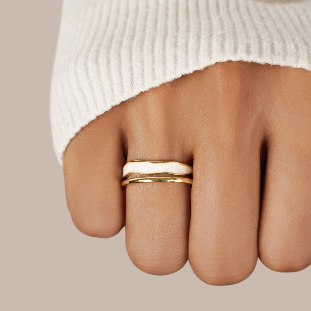 Minimal Sculptural Wave Ring