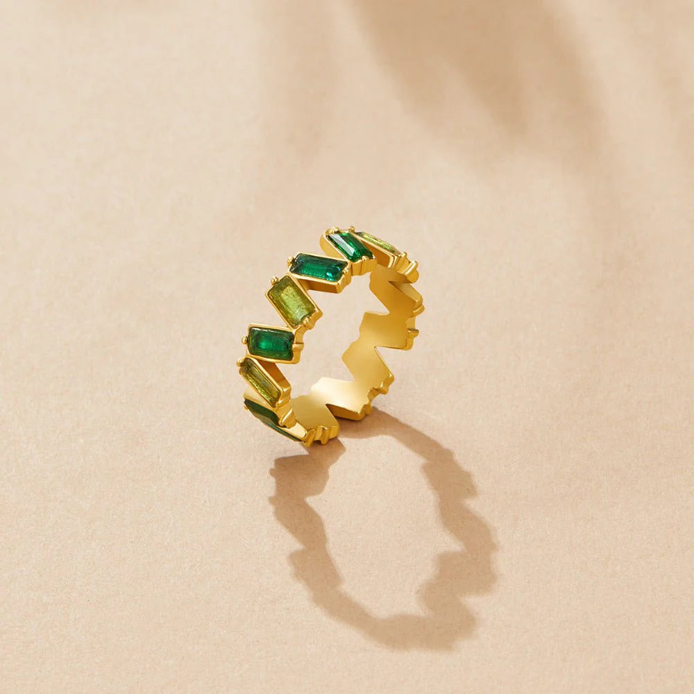 Emerald Zigzag Luxe Ring